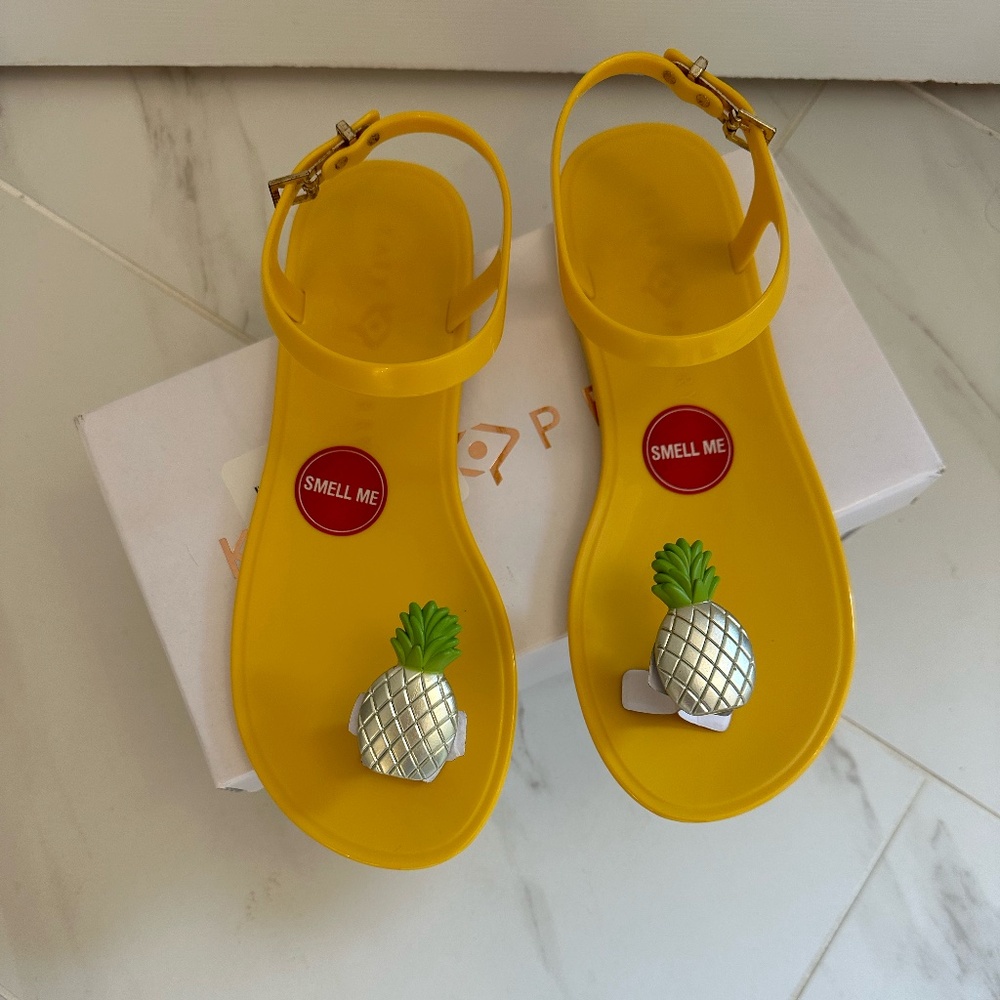 NWT Katy Perry Geli Collection Sandals - Yellow Pineapple - Size 7